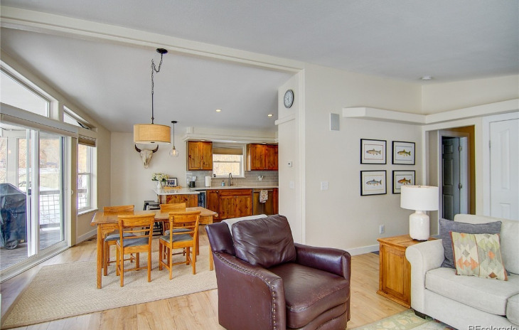 2944 Honeysuckle Lane Photo