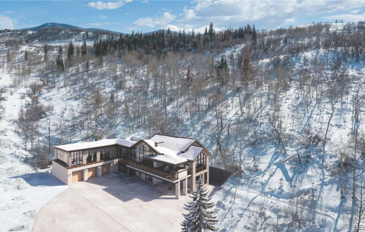 33290 Meadow Creek Drive Photo