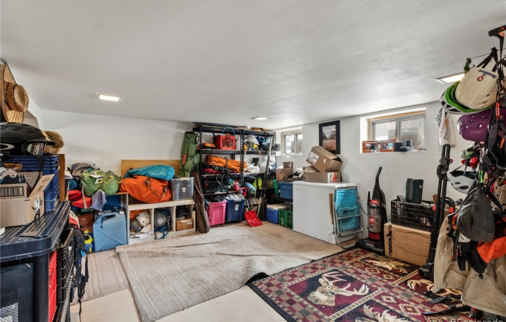 1169 Pine Street Photo