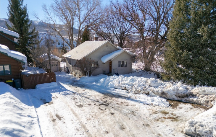 1169 Pine Street Photo