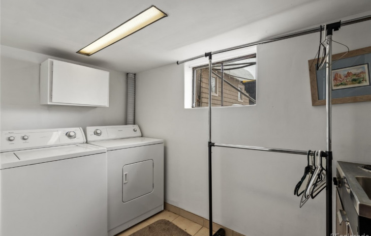 1169 Pine Street Photo