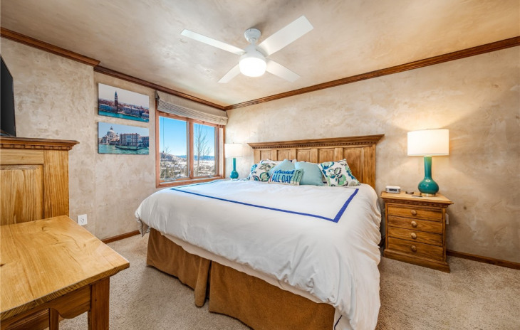 2420 Ski Trail Lane Photo