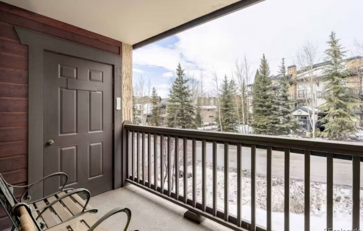 2335 Apres Ski Way Photo