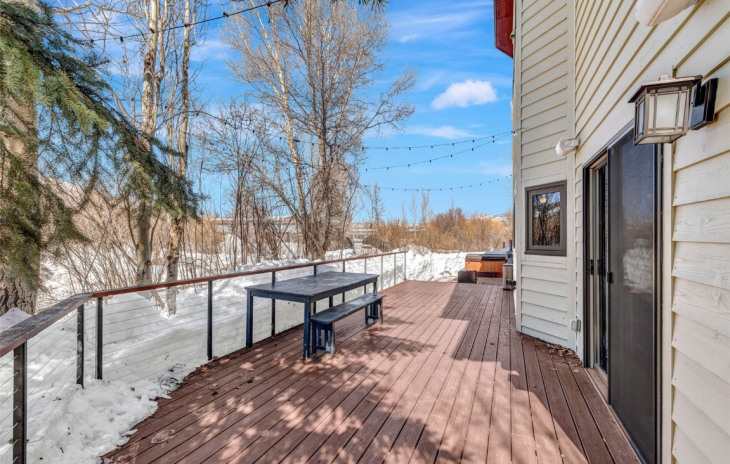 1215 Meadowood Lane Photo