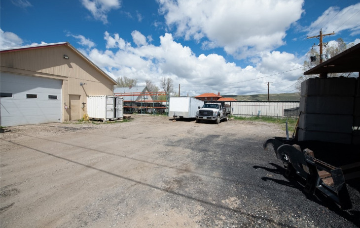 290 W Lincoln Avenue Photo