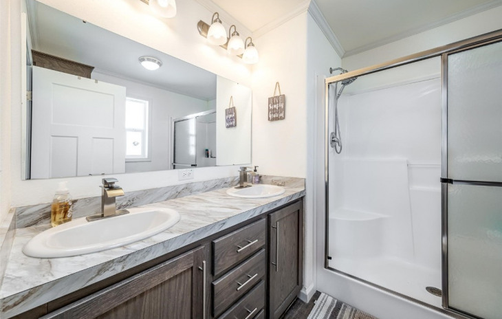 2395 Penny Lane Photo