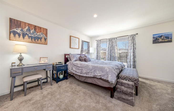 2395 Penny Lane Photo
