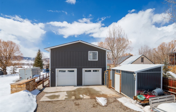38750 Main Street Photo