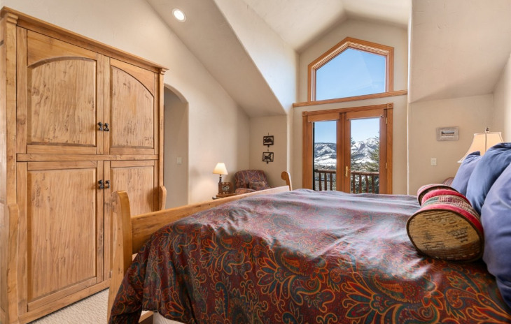 2747 Timber Court Photo