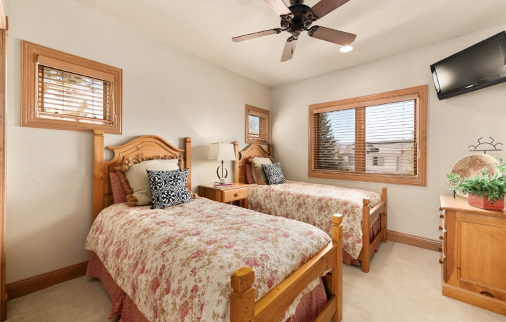 2747 Timber Court Photo