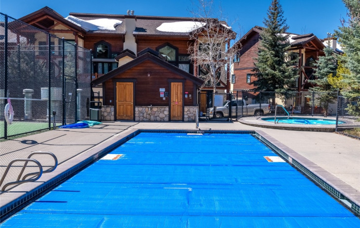 2747 Timber Court Photo