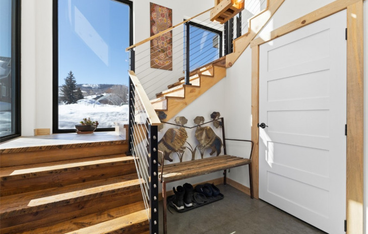 565 Mesa Lane Photo