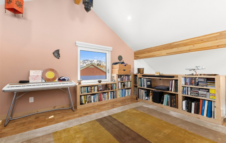 565 Mesa Lane Photo