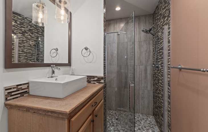 565 Mesa Lane Photo