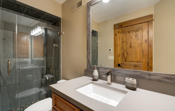 32735 Highway 131 Photo