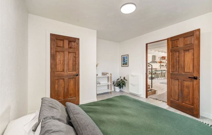 45 Butcherknife Alley Photo