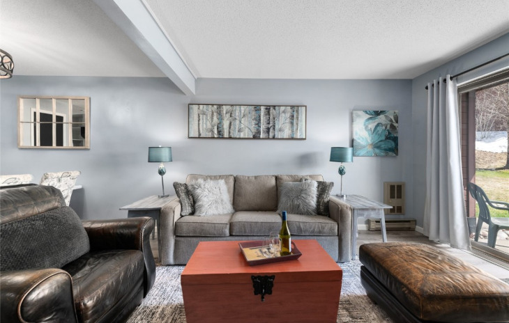 2015 Walton Creek Road Photo