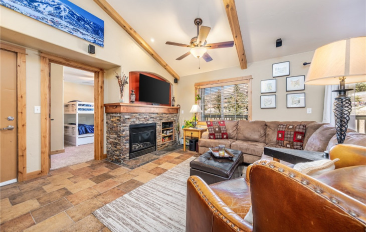 3315 Columbine Drive Photo