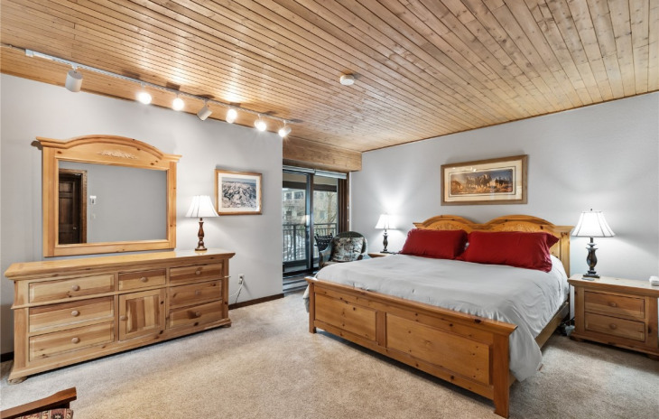 2286 Apres Ski Way Photo