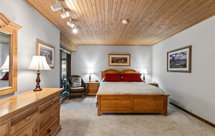 2286 Apres Ski Way Photo