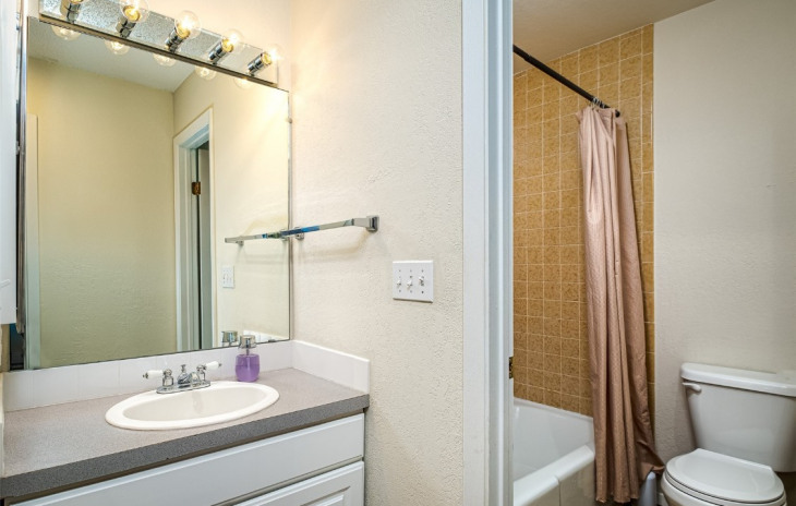 16 Cypress Court Photo