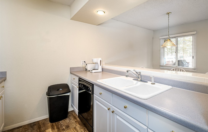 16 Cypress Court Photo