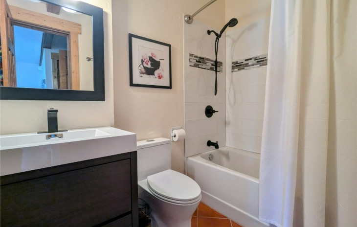 1117 Overlook Drive Photo