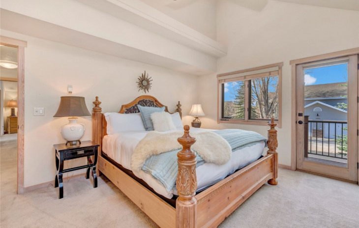 1675 Thistlebrook Lane Photo