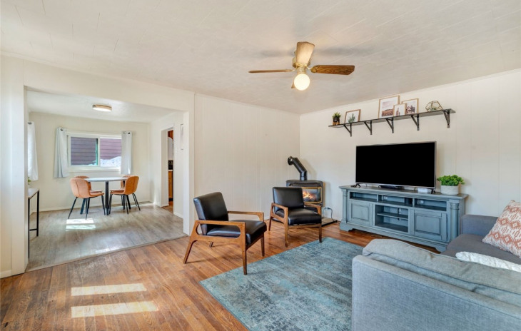 302 S Sharp Street Photo