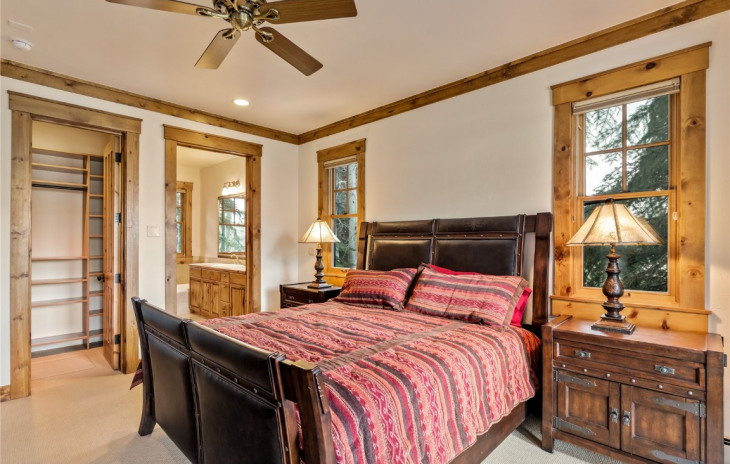 30435 Lakeshore Trail Photo