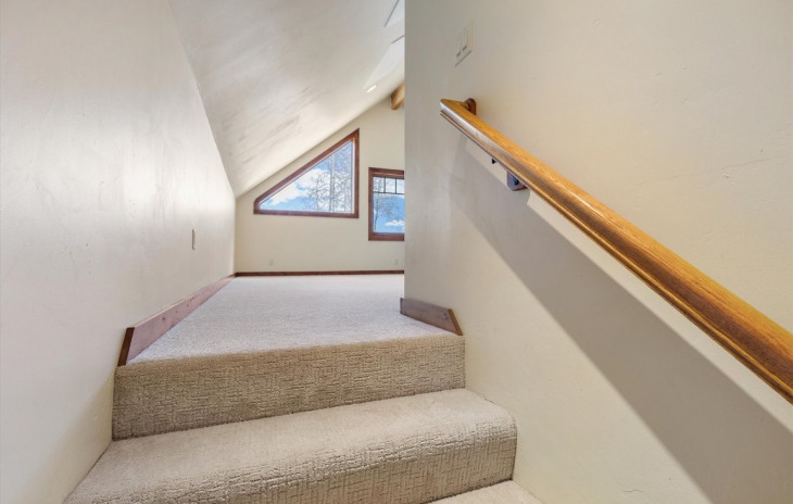 58005 Jupiter Place Photo