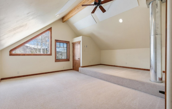 58005 Jupiter Place Photo