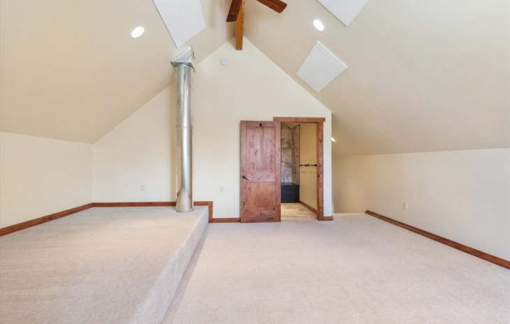 58005 Jupiter Place Photo