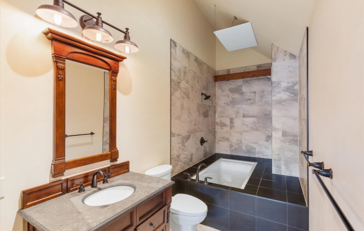 58005 Jupiter Place Photo