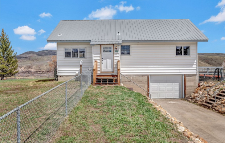 21410 3rd Avenue Photo