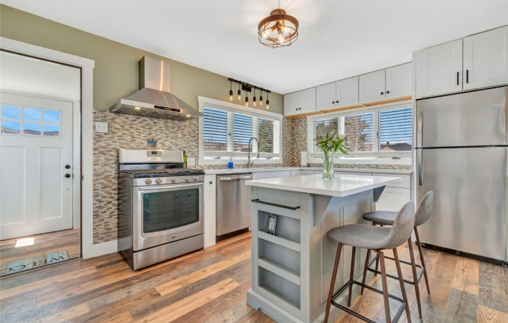 21410 3rd Avenue Photo