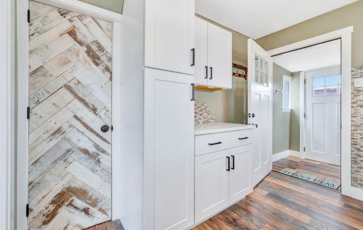21410 3rd Avenue Photo