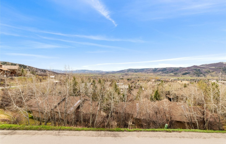 2626 Longthong Road Photo