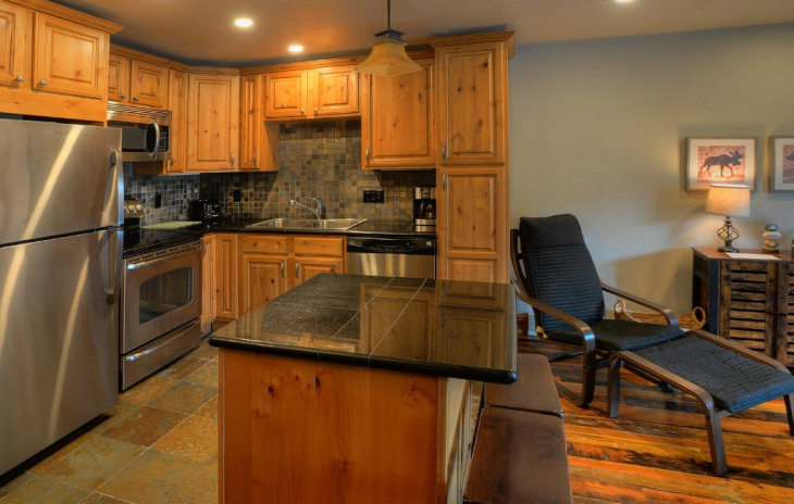 2350 Ski Trail Lane Photo