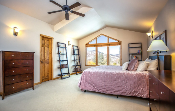 312 Parkview Drive Photo