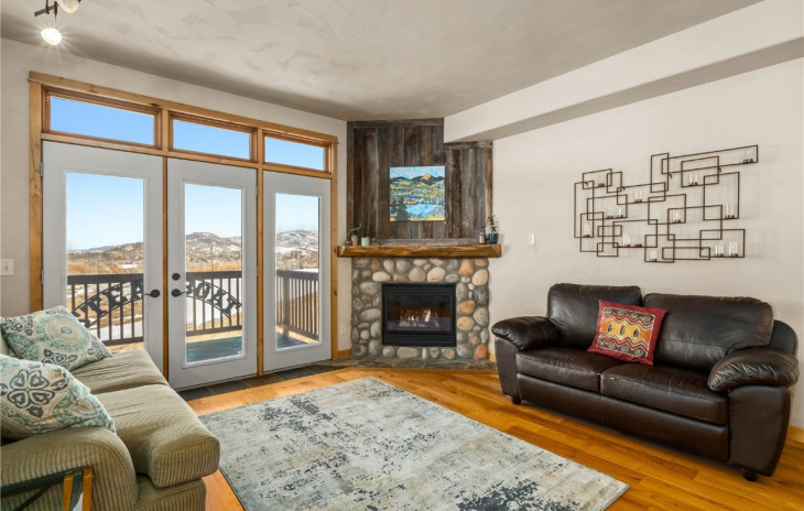 312 Parkview Drive Photo