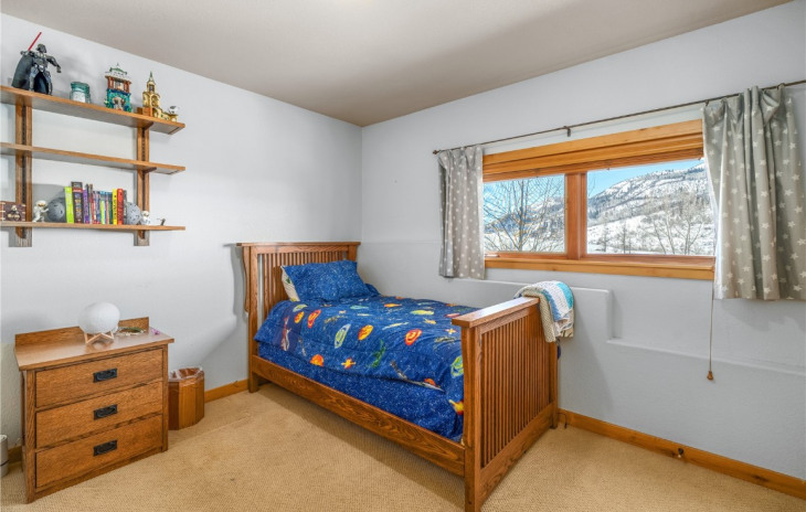 312 Parkview Drive Photo