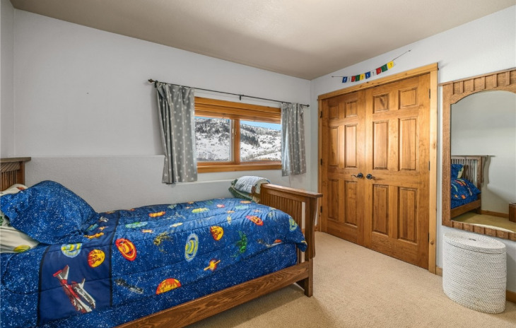 312 Parkview Drive Photo