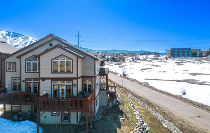 312 Parkview Drive Photo