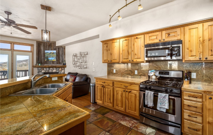 312 Parkview Drive Photo