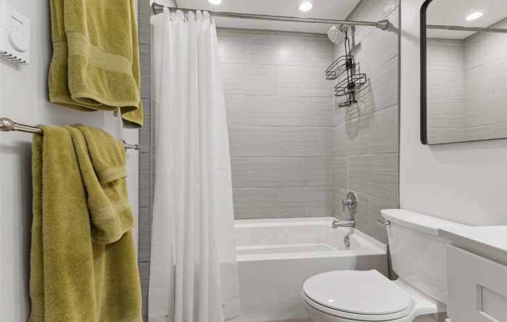 1546/1548 Mark Twain Court Photo