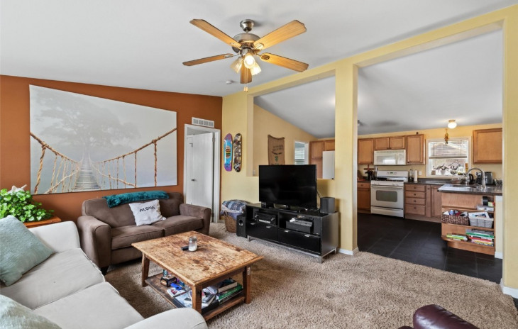 2302 Penny Lane Photo