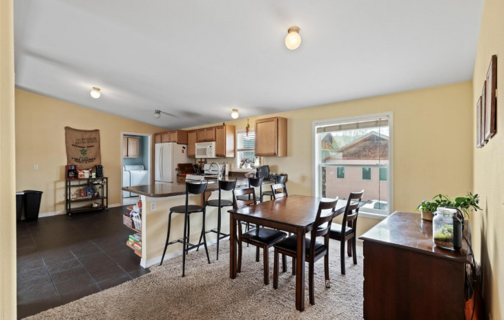 2302 Penny Lane Photo