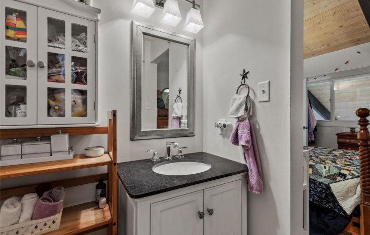 465 Tamarack Drive Photo
