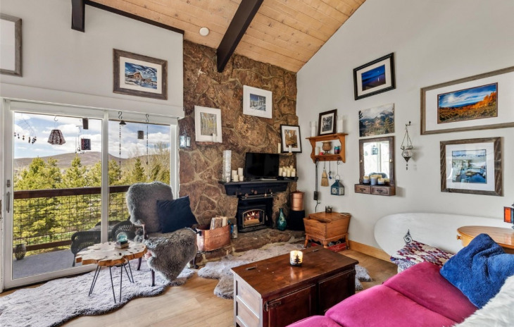 465 Tamarack Drive Photo